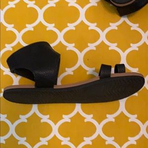 Reef Sandals size 6. In great shape!